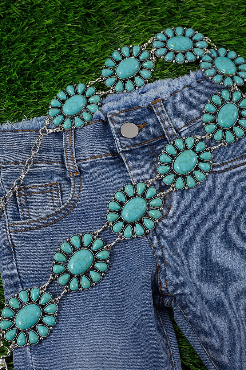 Distressed hem skinny jeans. png25113043-AMY