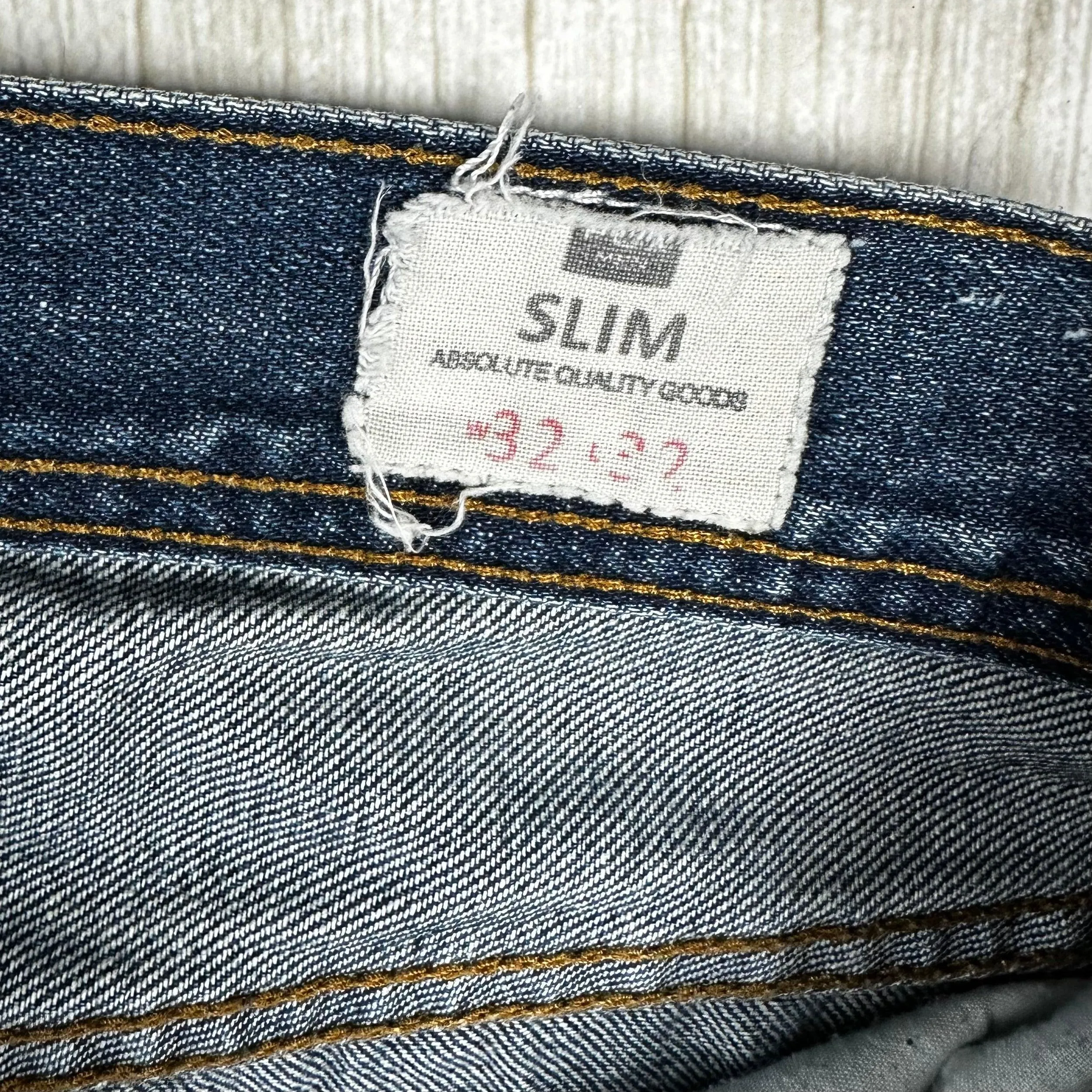 Quality Standard Mens Distressed Finish Jeans  -Size 32