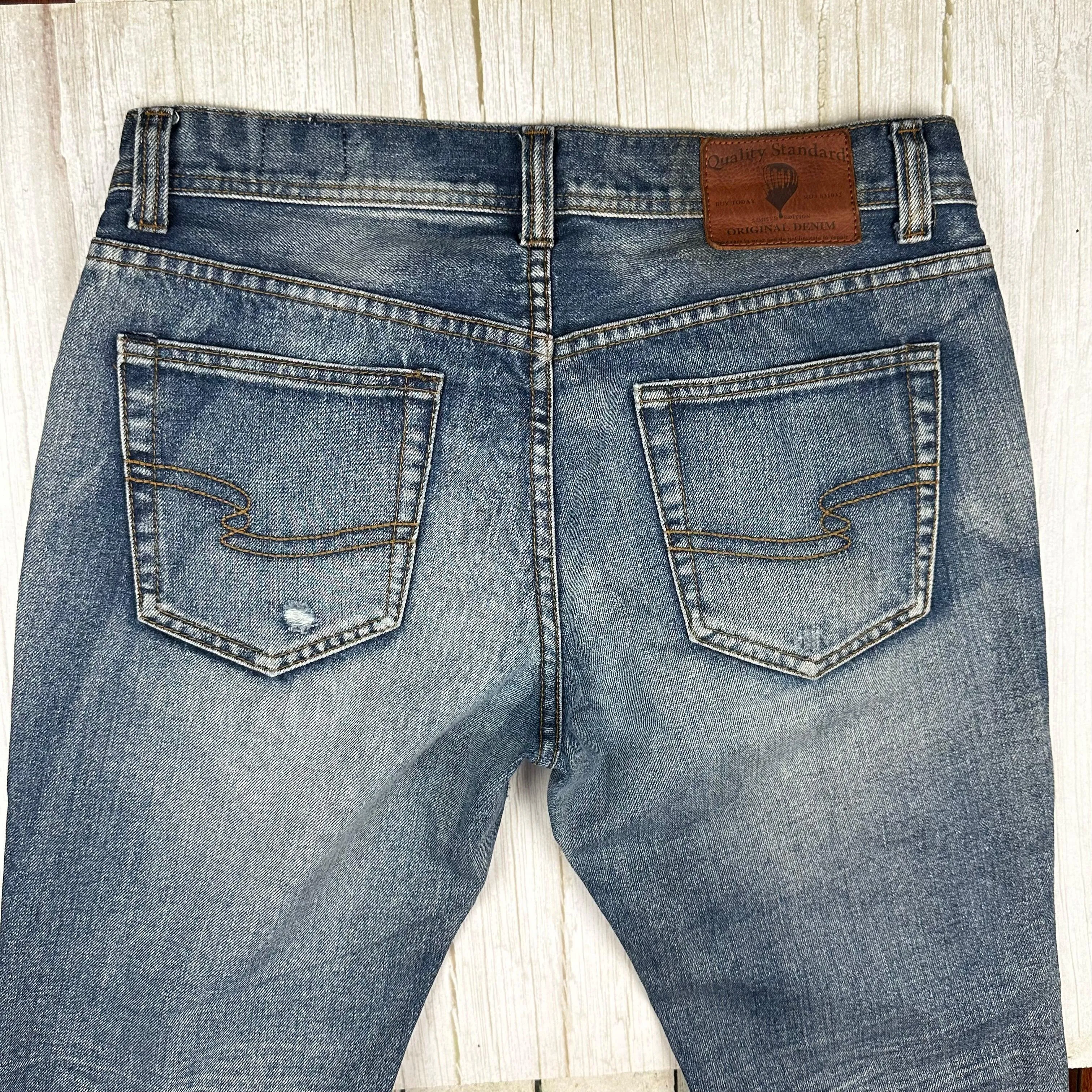 Quality Standard Mens Distressed Finish Jeans  -Size 32