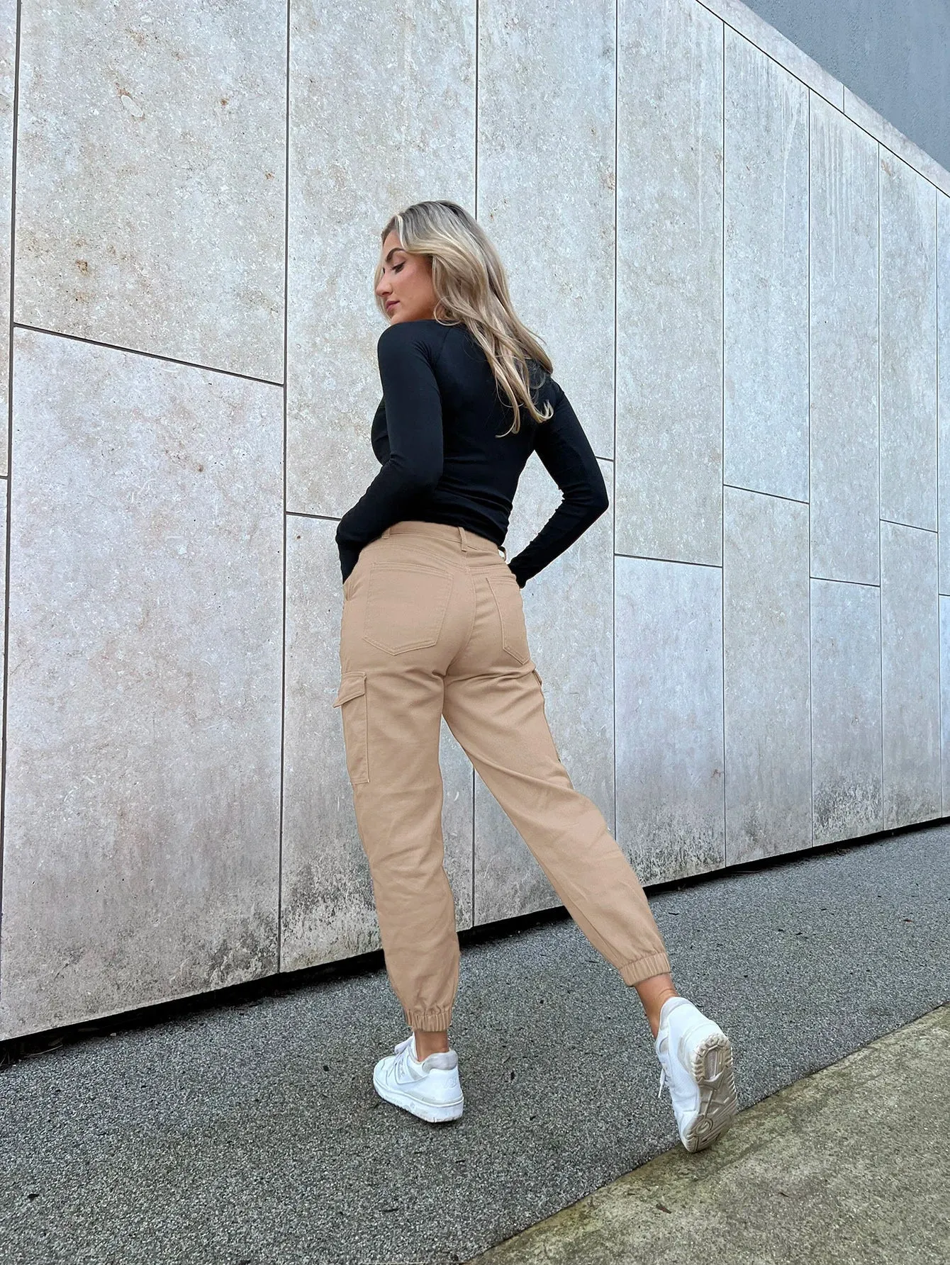 Regular Fit Cropped Denim Cargo Pants