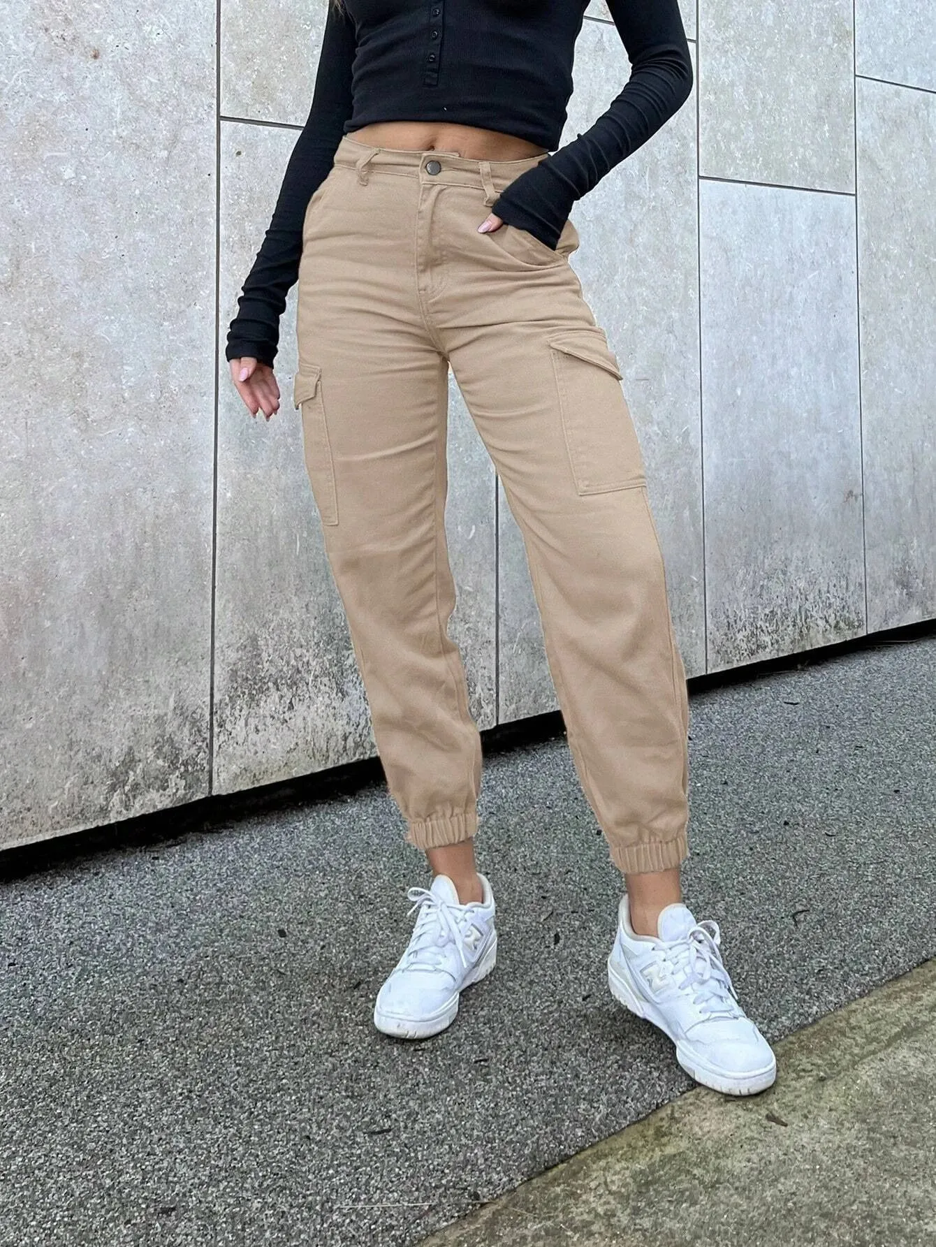 Regular Fit Cropped Denim Cargo Pants