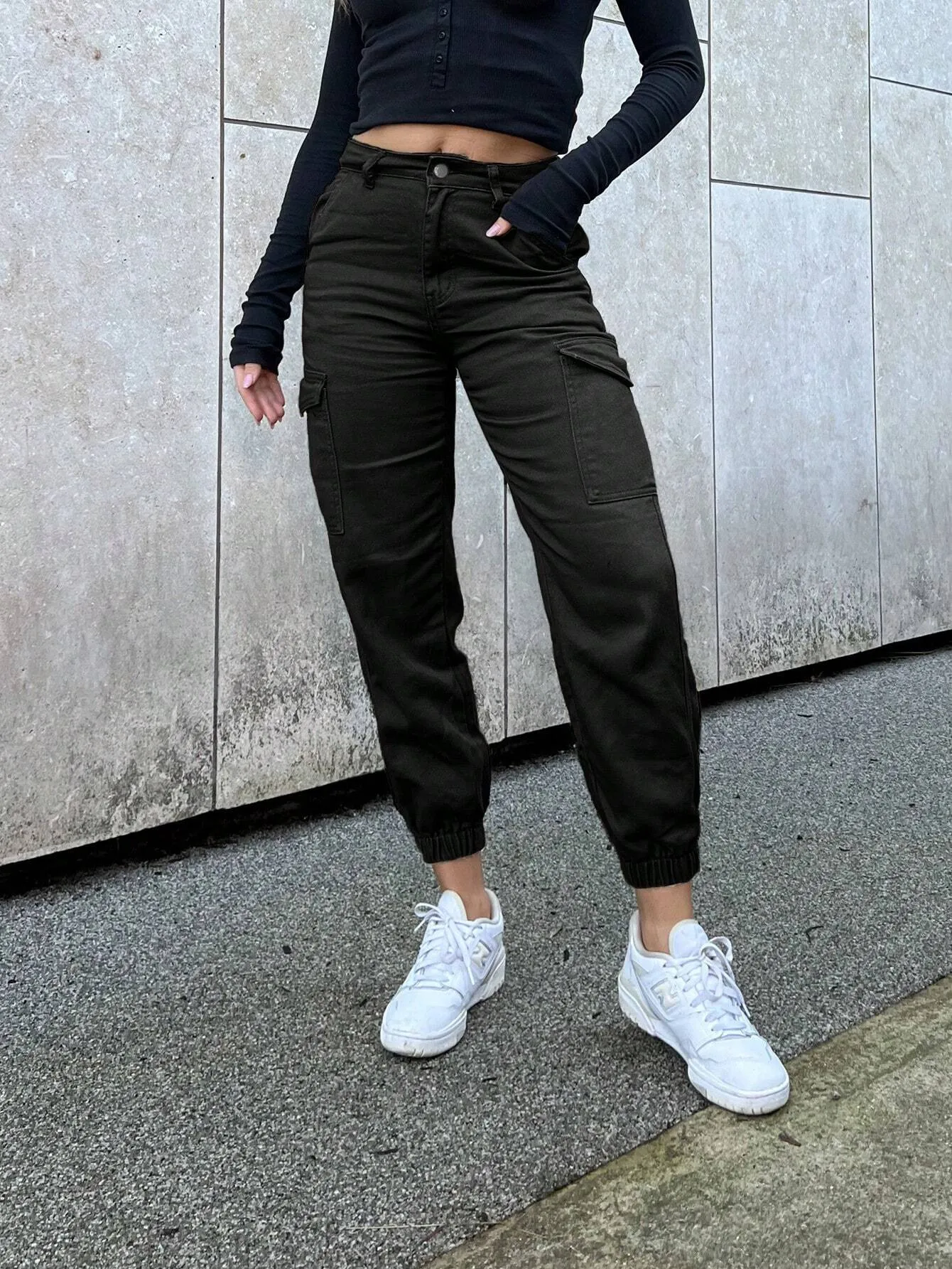 Regular Fit Cropped Denim Cargo Pants