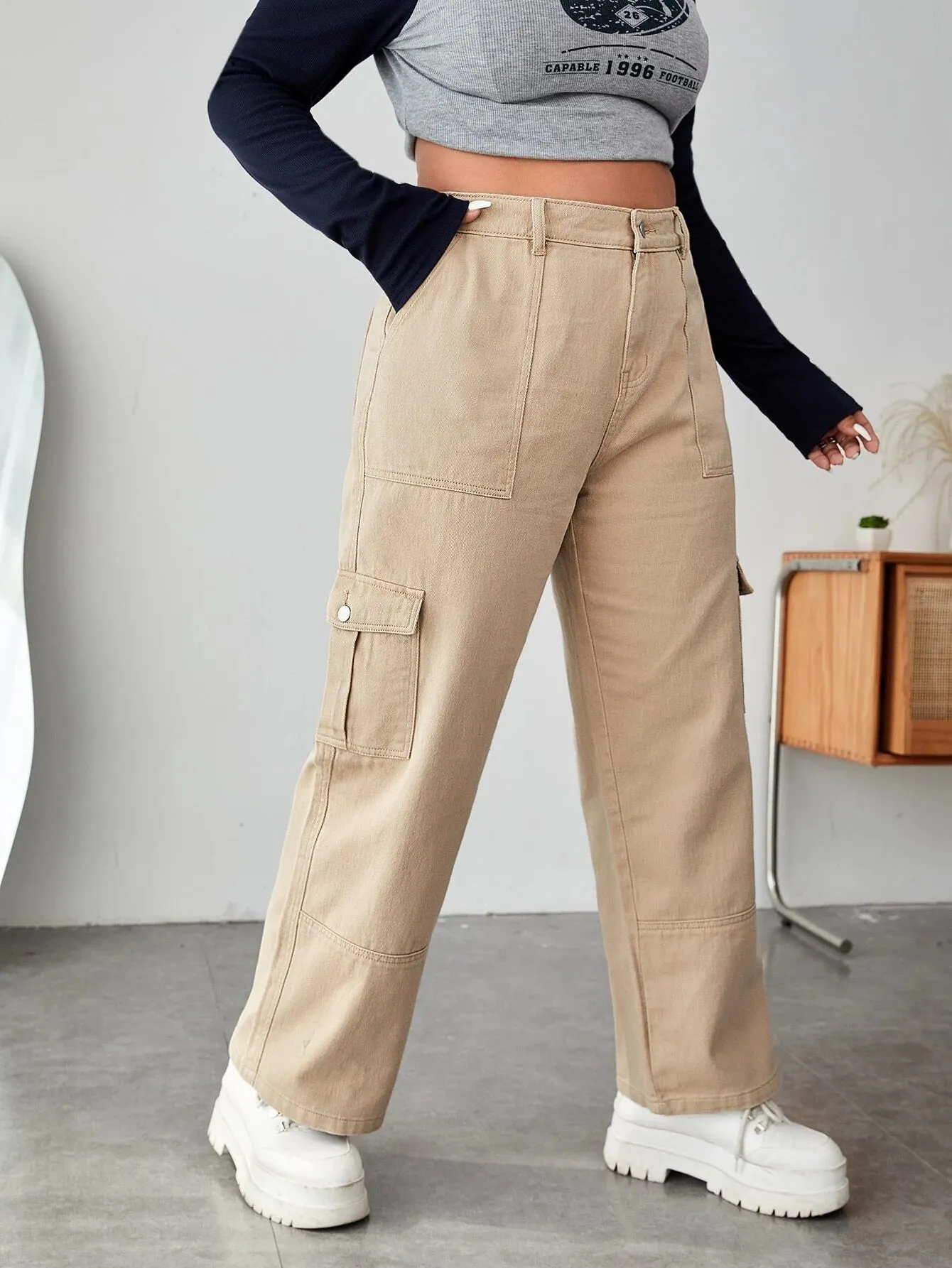 Regular Fit Side Cargo Jeans